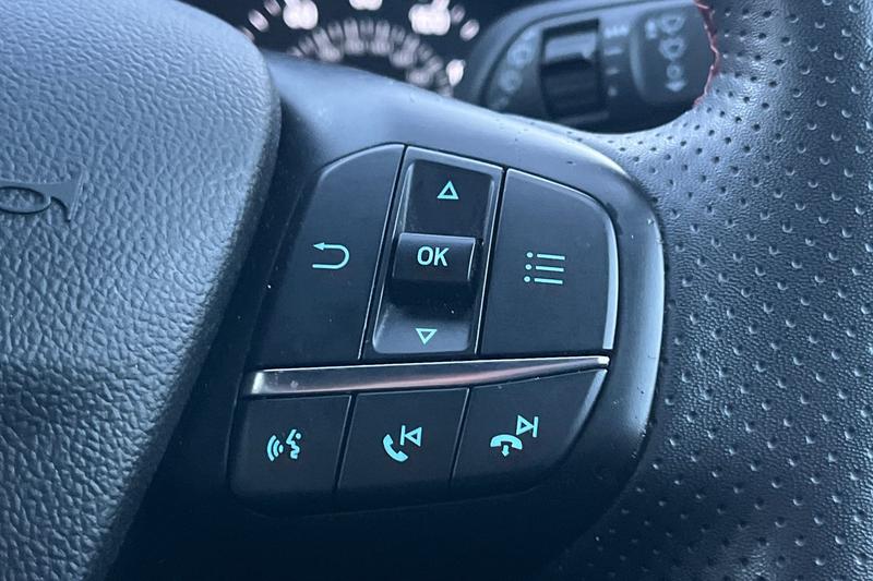 Used Ford Focus 2023 for sale - 76888026: Photo 33