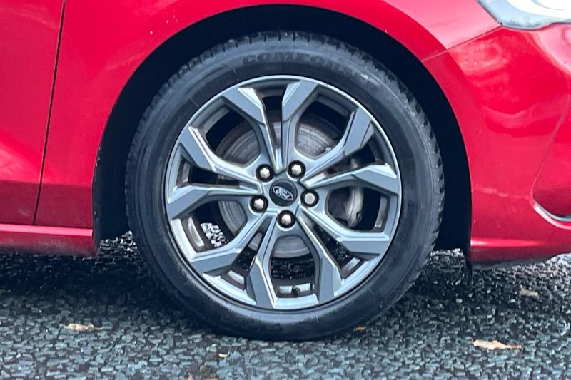 Used Ford Focus 2023 for sale - 76888026: Photo 8