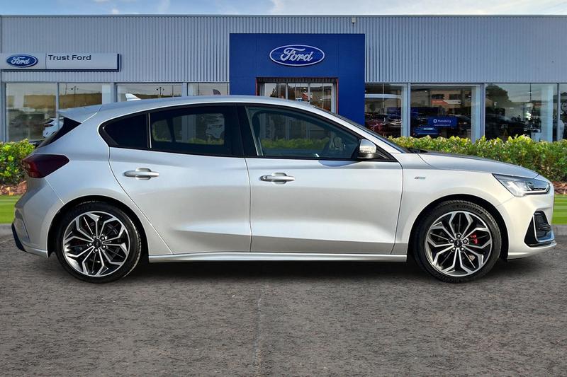 Used Ford Focus 2022 for sale - 77742828: Photo 3