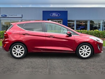 Used Ford Fiesta 2018 for sale - 79076880: Photo