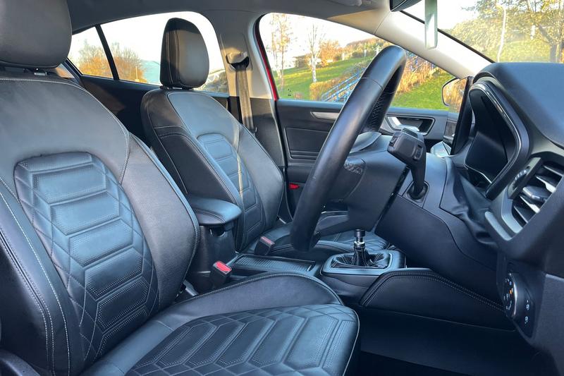 Used Ford Focus 2023 for sale - 76882743: Photo 17