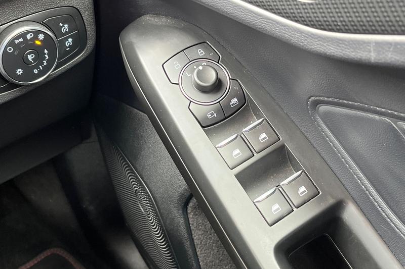 Used Ford Focus 2023 for sale - 78028723: Photo 16