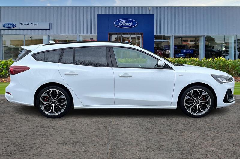 Used Ford Focus 2023 for sale - 78028723: Photo 3