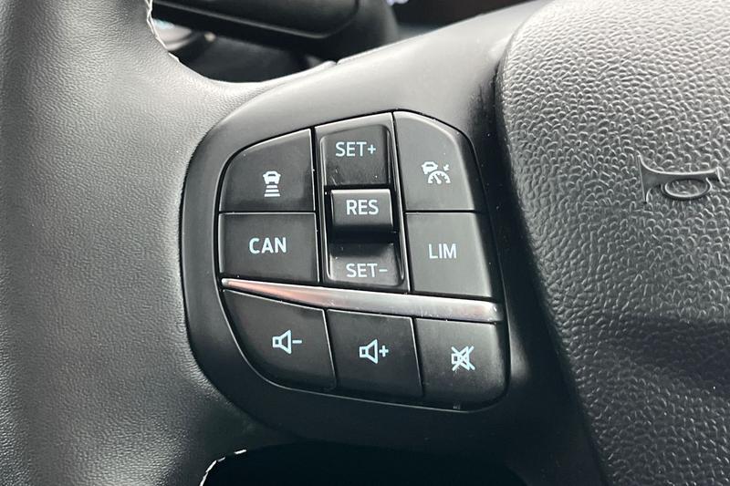 Used Ford Puma 2020 for sale - 76931379: Photo 32