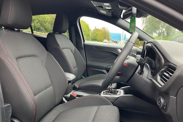 Used Ford Focus 2023 for sale - 76131450: Photo 17