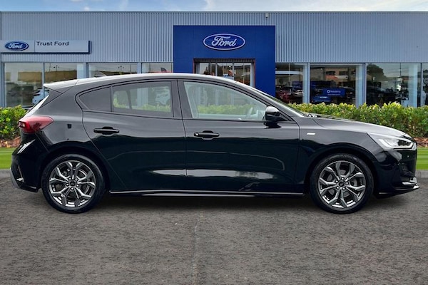 Used Ford Focus 2023 for sale - 76131450: Photo 3