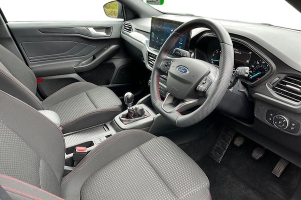 Used Ford Focus 2023 for sale - 76131450: Photo 9