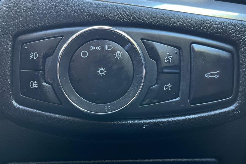 Used Ford S-Max 2023 for sale - 78206094: Photo 31