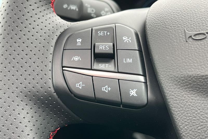 Used Ford Focus 2025 for sale - 78095240: Photo 31