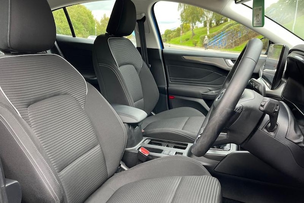Used Ford Focus 2023 for sale - 76202235: Photo 17