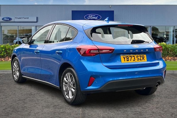 Used Ford Focus 2023 for sale - 76202235: Photo 2