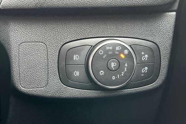 Used Ford Focus 2023 for sale - 76202235: Photo 34