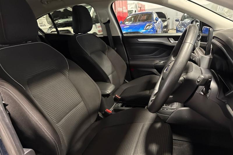 Used Ford Focus 2022 for sale - 78087926: Photo 17