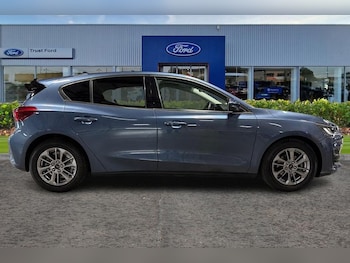 Used Ford Focus 2022 for sale - 78087926: Photo