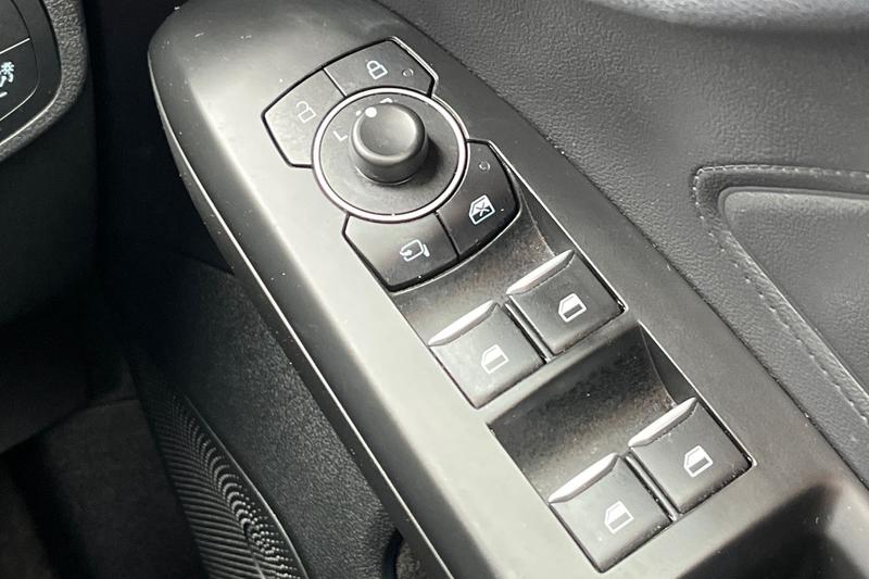 Used Ford Focus 2023 for sale - 78028725: Photo 16