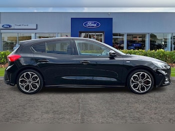 Used Ford Focus 2020 for sale - 75453789: Photo