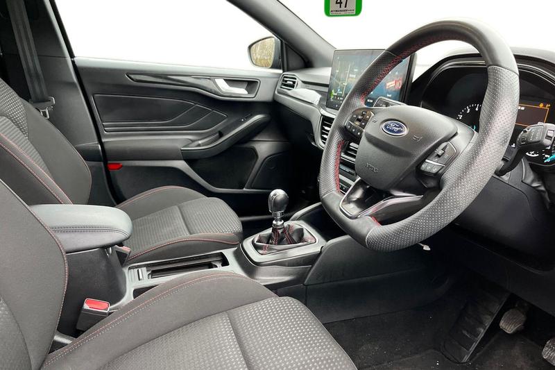 Used Ford Focus 2023 for sale - 77117171: Photo 9