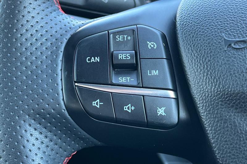 Used Ford Focus 2021 for sale - 78109368: Photo 32