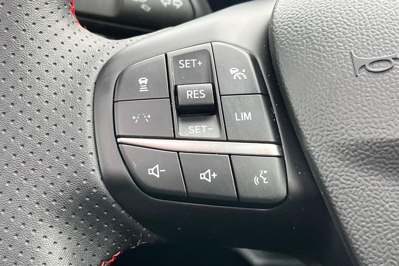 Used Ford Kuga 2025 for sale - 77989039: Photo 32