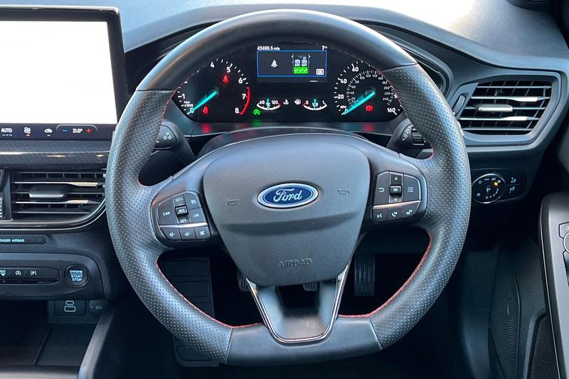 Used Ford Focus 2023 for sale - 76797162: Photo 12