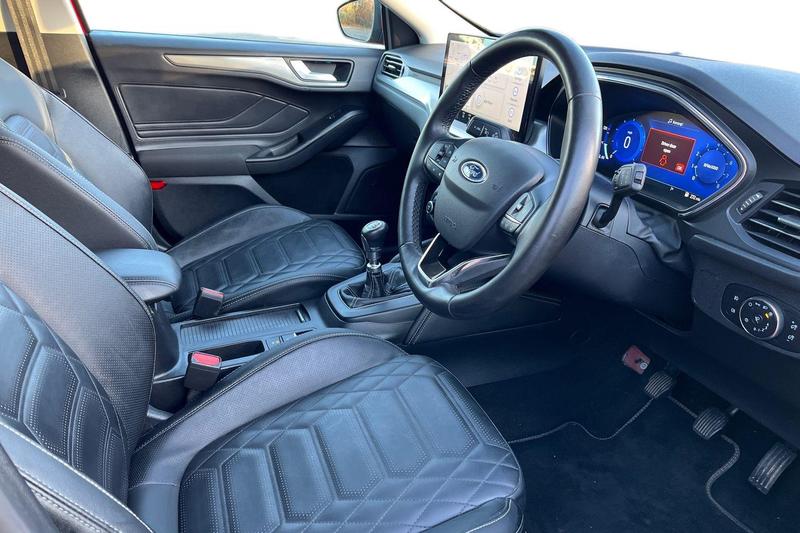 Used Ford Focus 2023 for sale - 76803416: Photo 9