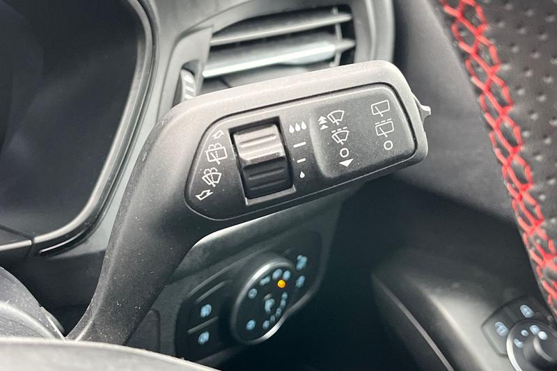 Used Ford Focus 2023 for sale - 76684879: Photo 15