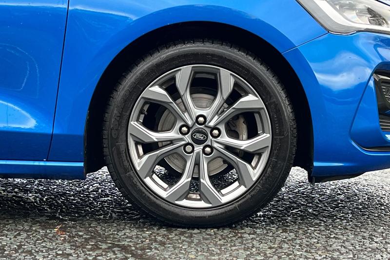 Used Ford Focus 2023 for sale - 76684879: Photo 8