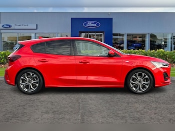 Used Ford Focus 2023 for sale - 76862503: Photo