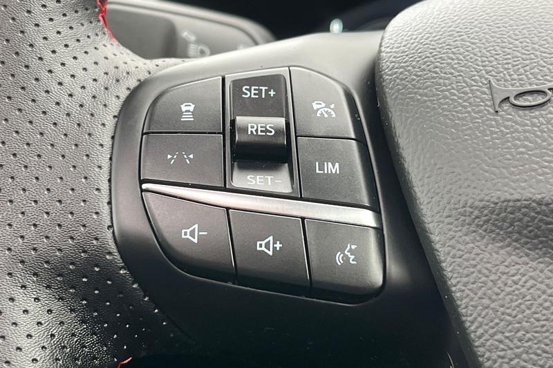 Used Ford Kuga 2025 for sale - 76782206: Photo 31