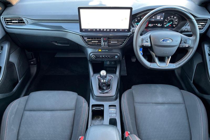 Used Ford Focus 2023 for sale - 76931375: Photo 10