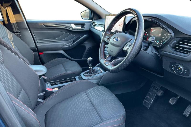 Used Ford Focus 2023 for sale - 76931375: Photo 9