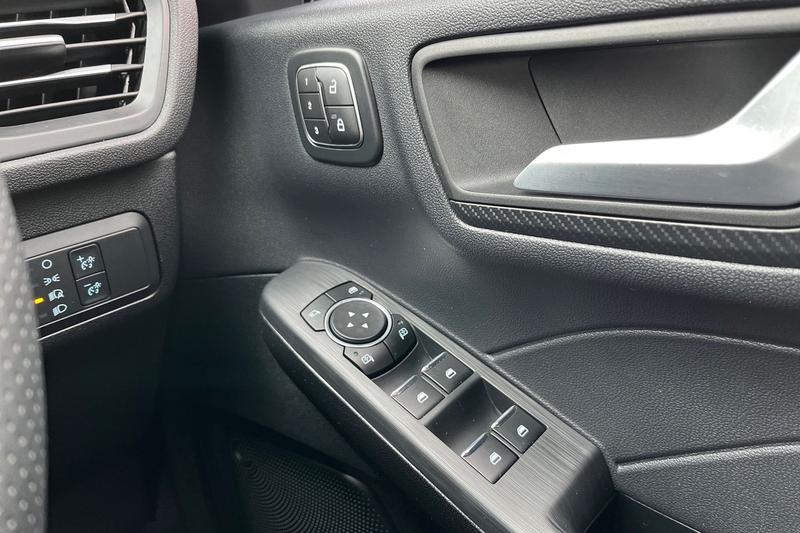 Used Ford Kuga 2025 for sale - 77498050: Photo 16