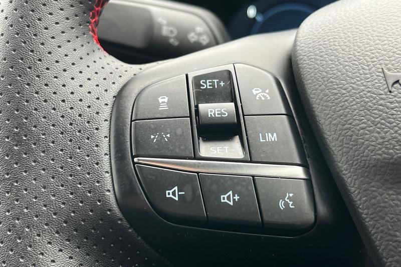 Used Ford Kuga 2025 for sale - 77498050: Photo 30