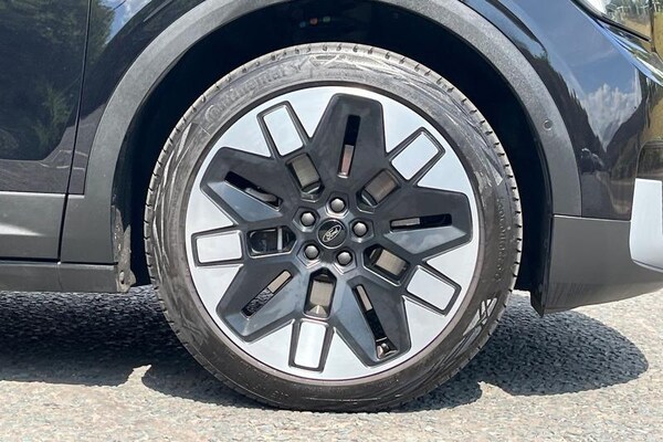 Used Ford Explorer 2025 for sale - 75381063: Photo 8