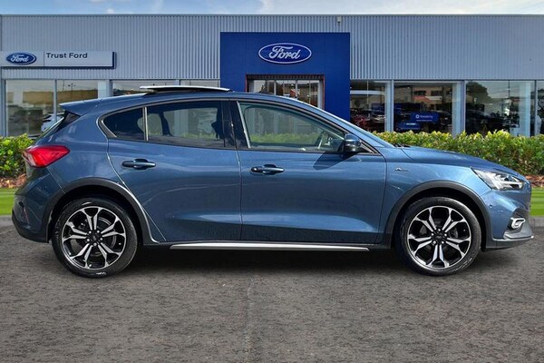Used Ford Focus 2021 for sale - 76266050: Photo 3