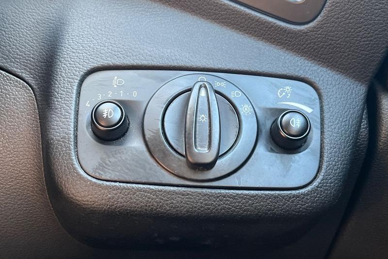 Vehicle 33