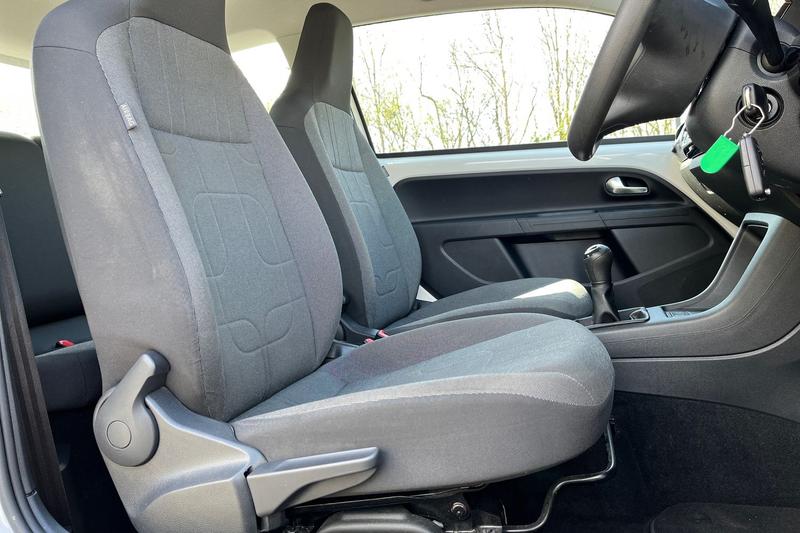 Used Volkswagen up! 2016 for sale - 78206093: Photo 17