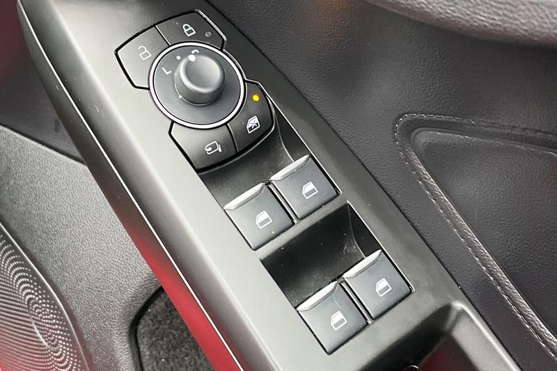 Used Ford Focus 2023 for sale - 76984746: Photo 16