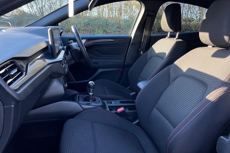 Used Ford Focus 2023 for sale - 76640953: Photo 19