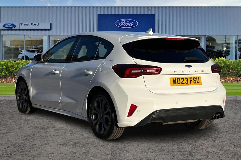 Used Ford Focus 2023 for sale - 76640953: Photo 2