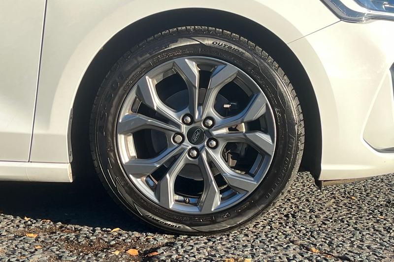 Used Ford Focus 2023 for sale - 76640953: Photo 8