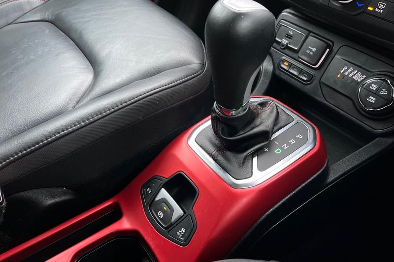 Used Jeep Renegade 2021 for sale - 76563113: Photo 30