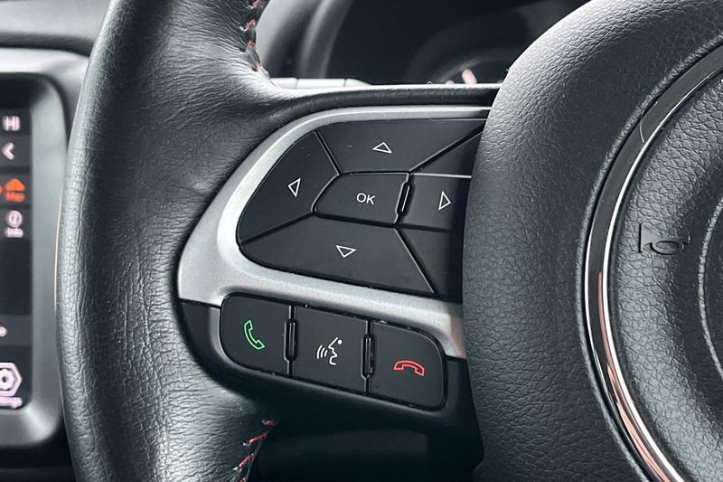 Used Jeep Renegade 2021 for sale - 76563113: Photo 32