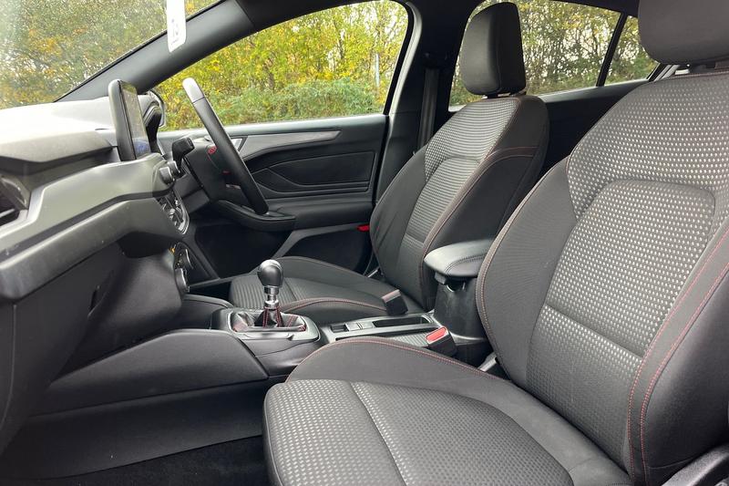 Used Ford Focus 2022 for sale - 76467704: Photo 19