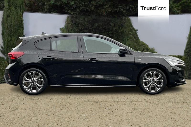 Used Ford Focus 2022 for sale - 76467704: Photo 3