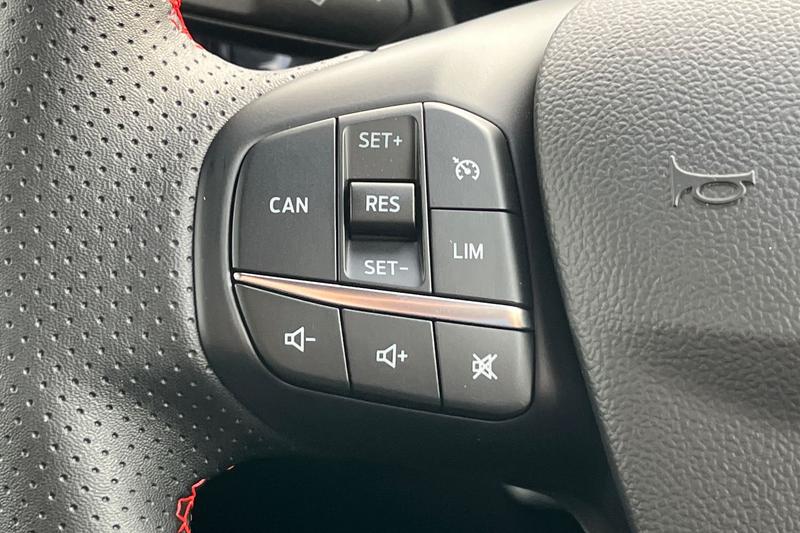 Used Ford Focus 2025 for sale - 76854826: Photo 32