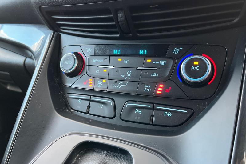 Used Ford Kuga 2018 for sale - 76971894: Photo 29