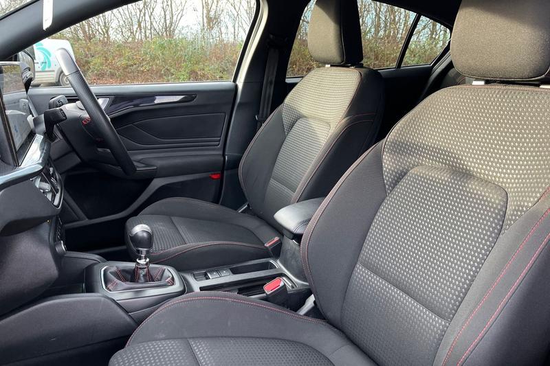 Used Ford Focus 2023 for sale - 76960759: Photo 19