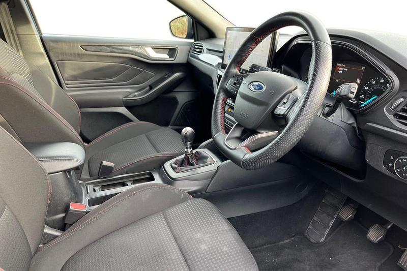 Used Ford Focus 2023 for sale - 76960759: Photo 9