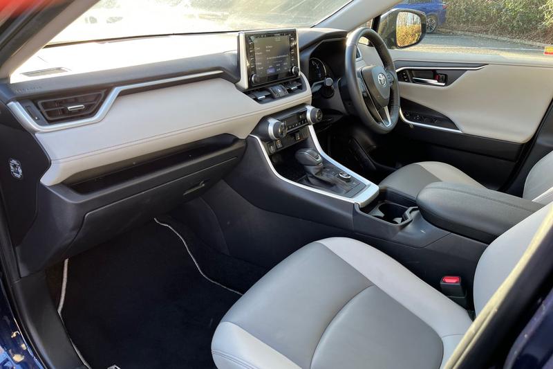 Used Toyota RAV4 2021 for sale - 77088166: Photo 18